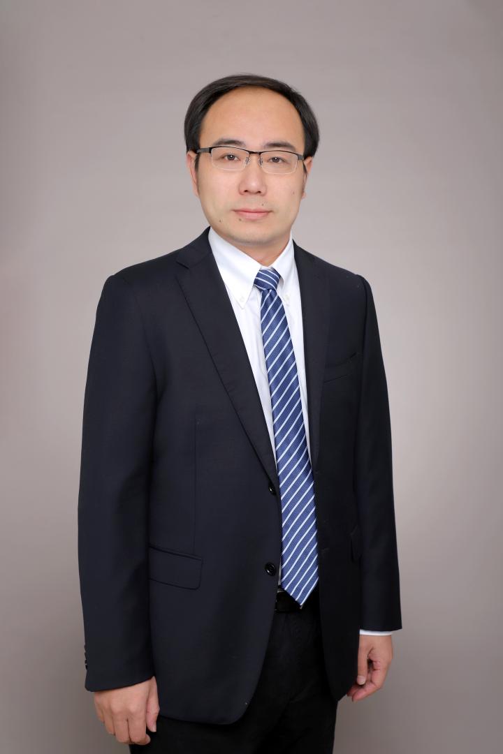 副经理：王磊